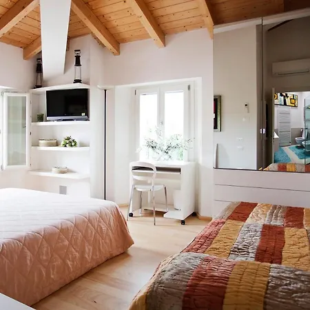 Bed and breakfast Red Wine 4*