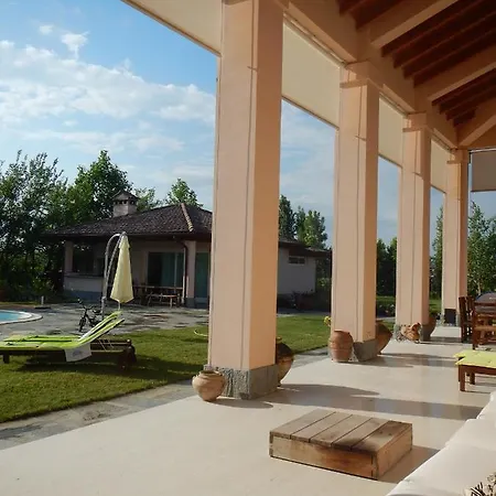 Bed and breakfast Red Wine 4*