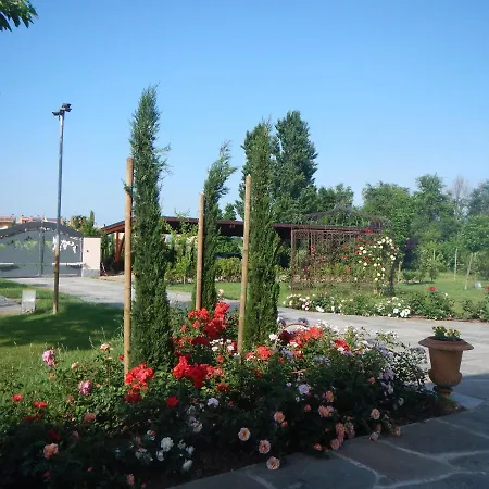 Bed and breakfast Red Wine 4*