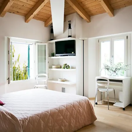 Red Wine Oda ve Kahvaltı Castel San Pietro Terme