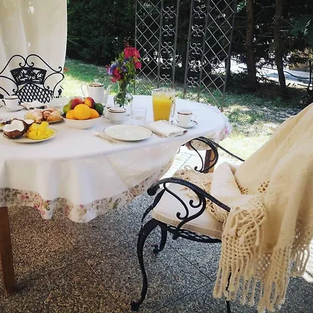 Oda ve Kahvaltı Red Wine Castel San Pietro Terme