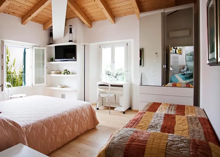 Nocleg ze śniadaniem Red Wine 4*