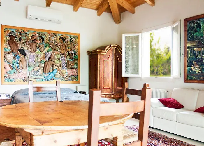 Bed & Breakfast Red Wine 4*